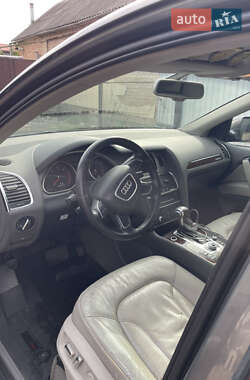 Внедорожник / Кроссовер Audi Q7 2011 в 