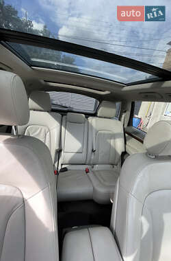 Внедорожник / Кроссовер Audi Q7 2011 в 