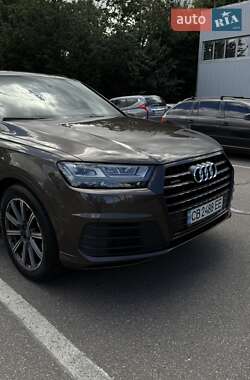 Позашляховик / Кросовер Audi Q7 2016 в 