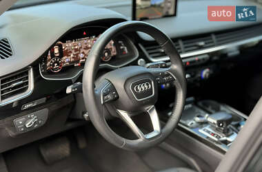 Внедорожник / Кроссовер Audi Q7 2019 в 