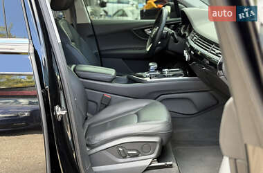 Внедорожник / Кроссовер Audi Q7 2019 в 