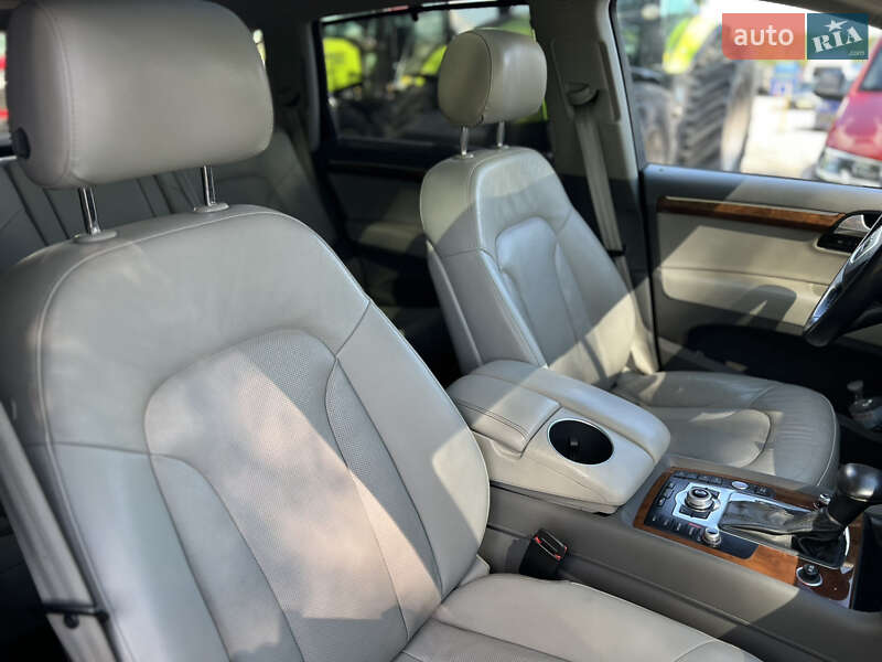 Позашляховик / Кросовер Audi Q7 2013 в Умані