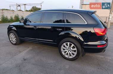 Внедорожник / Кроссовер Audi Q7 2013 в 