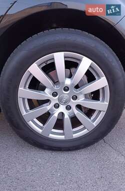 Внедорожник / Кроссовер Audi Q7 2013 в 