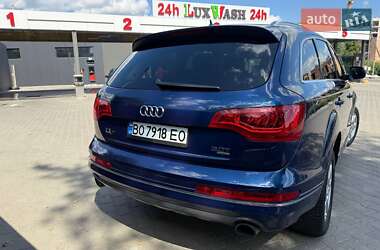 Внедорожник / Кроссовер Audi Q7 2015 в 