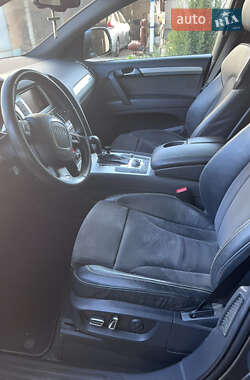 Внедорожник / Кроссовер Audi Q7 2011 в 
