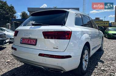 Внедорожник / Кроссовер Audi Q7 2017 в 
