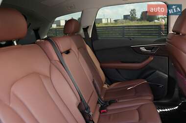 Внедорожник / Кроссовер Audi Q7 2019 в 