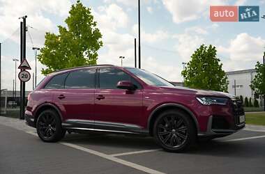 Внедорожник / Кроссовер Audi Q7 2019 в 