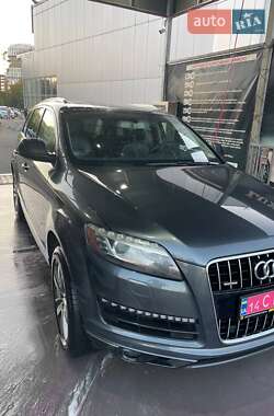 Внедорожник / Кроссовер Audi Q7 2013 в 