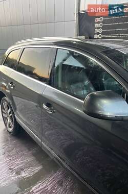 Внедорожник / Кроссовер Audi Q7 2013 в 