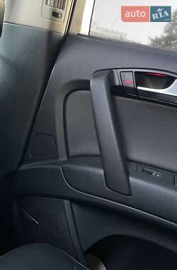 Внедорожник / Кроссовер Audi Q7 2013 в 