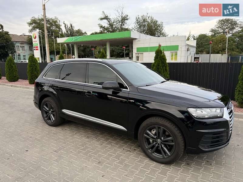Внедорожник / Кроссовер Audi Q7 2016 в Одессе