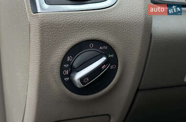 Внедорожник / Кроссовер Audi Q7 2012 в 