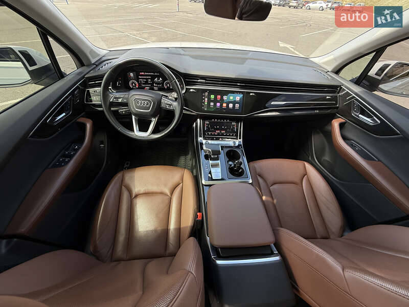 Позашляховик / Кросовер Audi Q7 2020 в Вінниці
