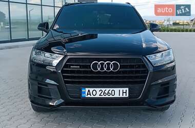 Внедорожник / Кроссовер Audi Q7 2017 в 