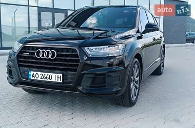 Внедорожник / Кроссовер Audi Q7 2017 в 