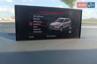 Внедорожник / Кроссовер Audi Q7 2017 в 