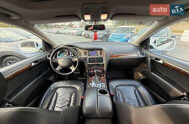 Внедорожник / Кроссовер Audi Q7 2014 в 