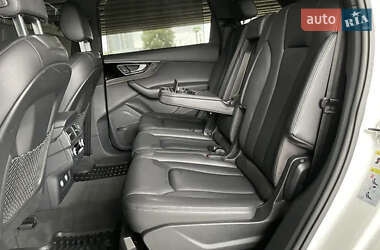 Внедорожник / Кроссовер Audi Q7 2017 в 