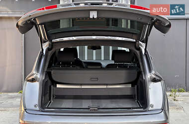 Внедорожник / Кроссовер Audi Q7 2013 в 