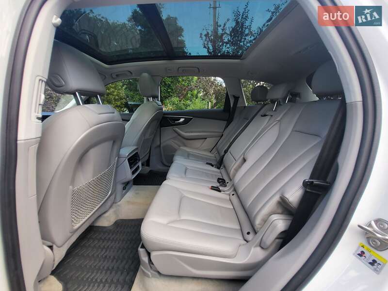 Внедорожник / Кроссовер Audi Q7 2022 в Запорожье