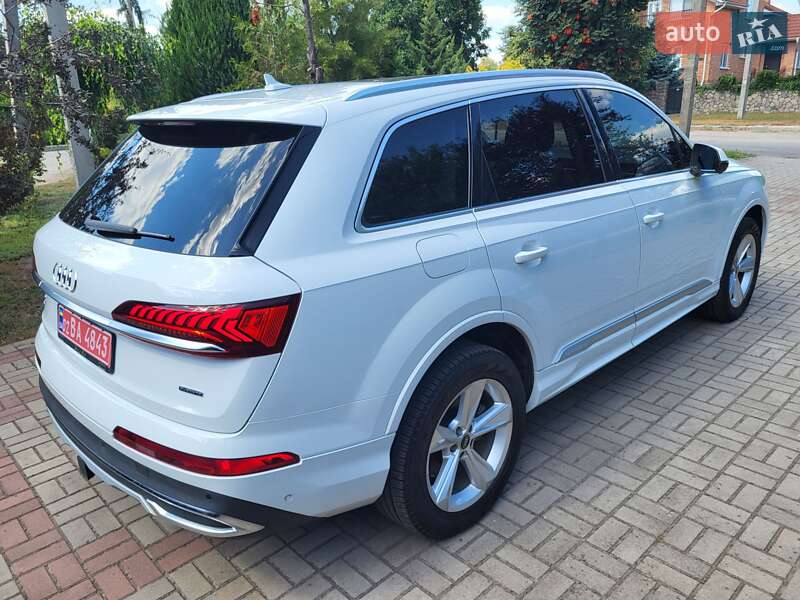 Внедорожник / Кроссовер Audi Q7 2022 в Запорожье
