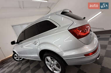 Внедорожник / Кроссовер Audi Q7 2013 в 