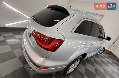 Внедорожник / Кроссовер Audi Q7 2013 в 