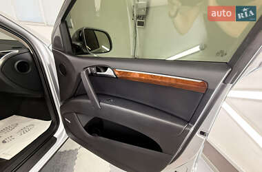 Внедорожник / Кроссовер Audi Q7 2013 в 