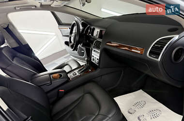 Внедорожник / Кроссовер Audi Q7 2013 в 