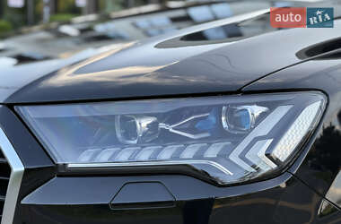 Внедорожник / Кроссовер Audi Q7 2020 в 