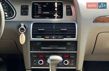 Внедорожник / Кроссовер Audi Q7 2014 в 