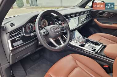 Внедорожник / Кроссовер Audi Q7 2020 в 
