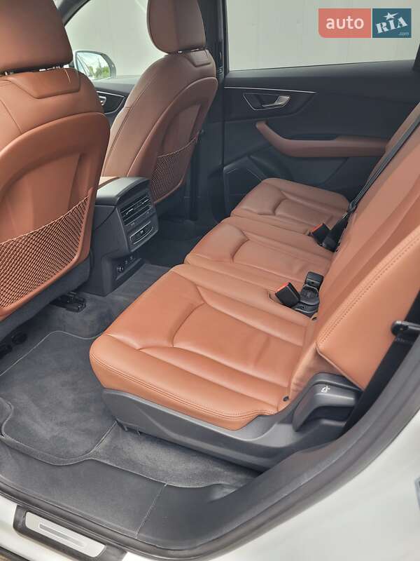 Внедорожник / Кроссовер Audi Q7 2020 в Ивано-Франковске