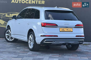 Внедорожник / Кроссовер Audi Q7 2023 в 