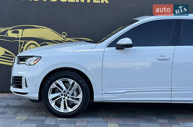 Внедорожник / Кроссовер Audi Q7 2023 в 