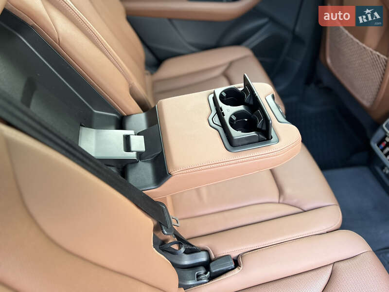 Позашляховик / Кросовер Audi Q7 2023 в Києві фото 24 Позашляховик / Кросовер Audi Q7 2023 в Києві
