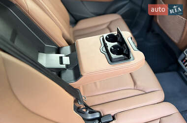 Внедорожник / Кроссовер Audi Q7 2023 в 