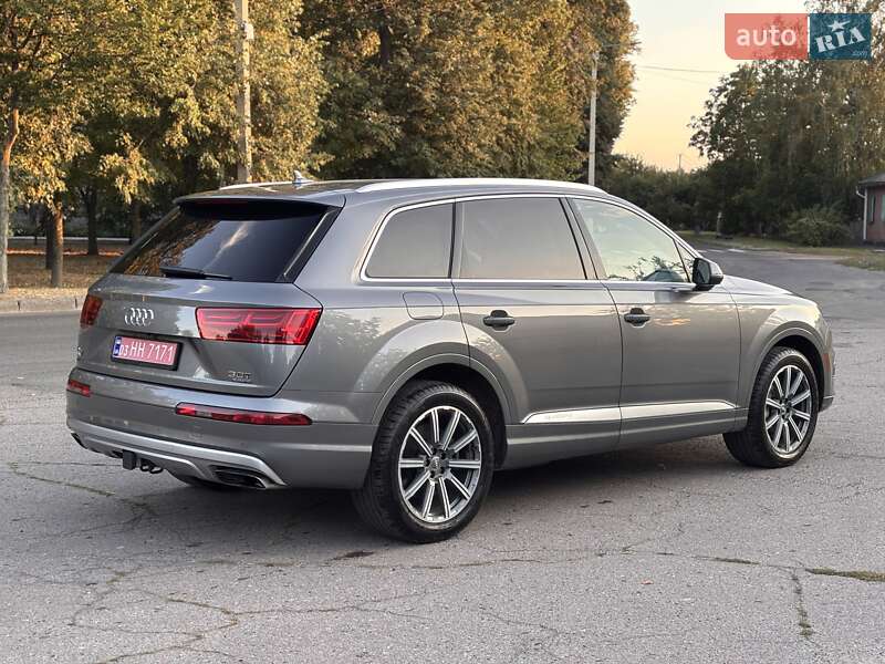 Внедорожник / Кроссовер Audi Q7 2017 в Киеве