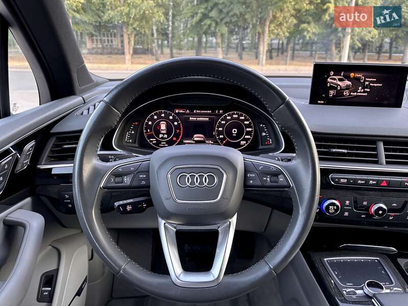 Внедорожник / Кроссовер Audi Q7 2017 в Киеве