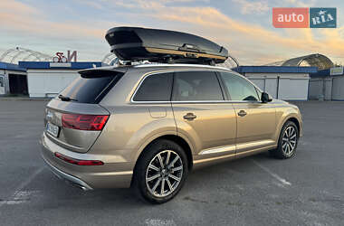 Внедорожник / Кроссовер Audi Q7 2019 в 