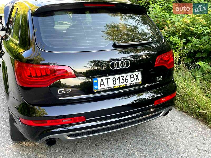 Позашляховик / Кросовер Audi Q7 2010 в Івано-Франківську