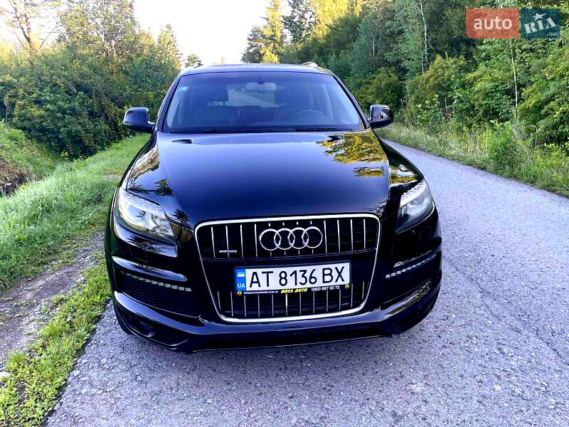 Позашляховик / Кросовер Audi Q7 2010 в Івано-Франківську