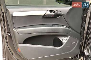 Внедорожник / Кроссовер Audi Q7 2013 в 