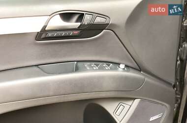 Внедорожник / Кроссовер Audi Q7 2013 в 