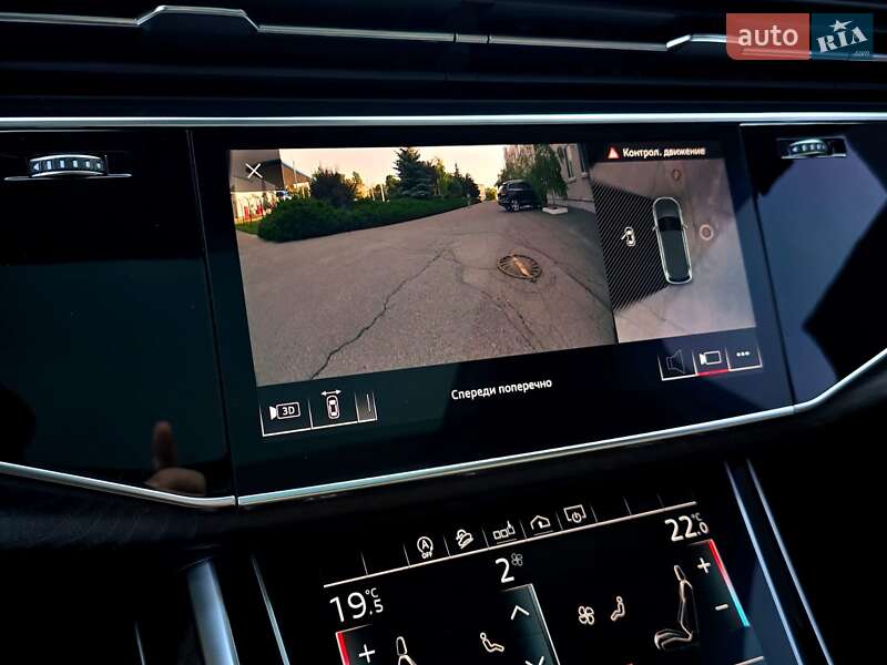 Позашляховик / Кросовер Audi Q7 2020 в Полтаві