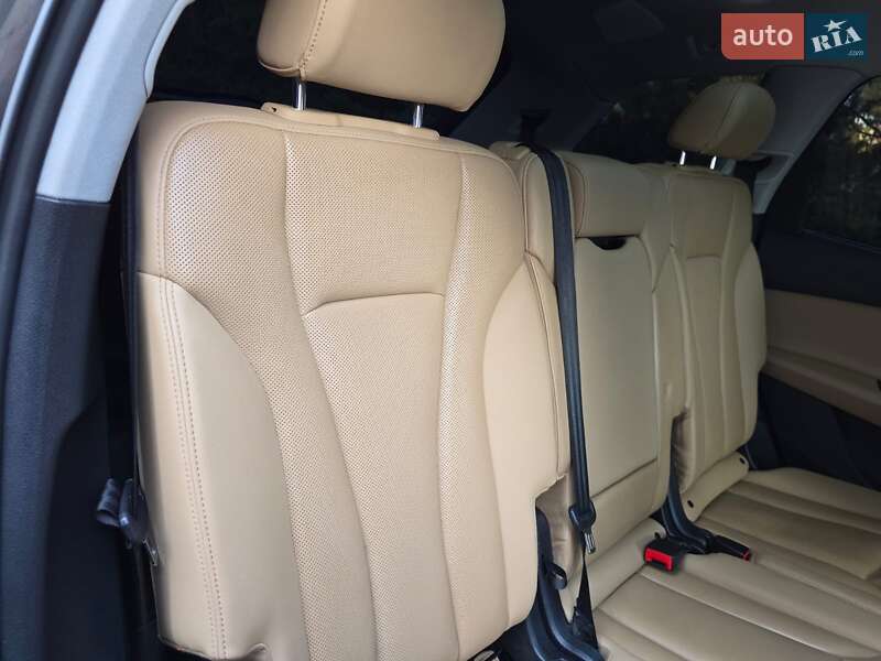 Позашляховик / Кросовер Audi Q7 2020 в Полтаві