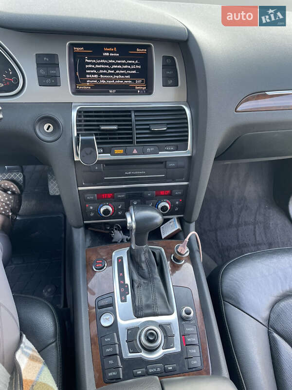 Позашляховик / Кросовер Audi Q7 2012 в Дрогобичі