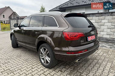 Внедорожник / Кроссовер Audi Q7 2014 в 